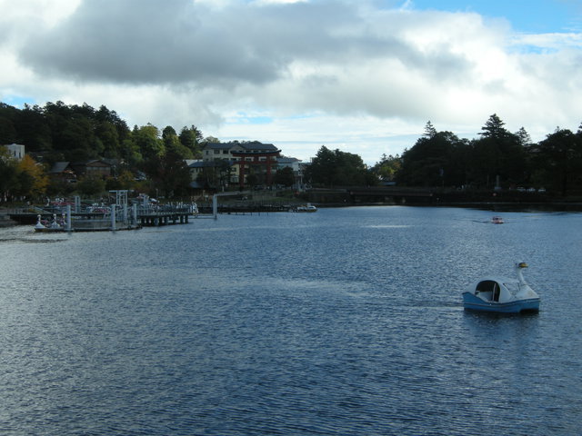 中禅寺湖の釣りが解禁されました。