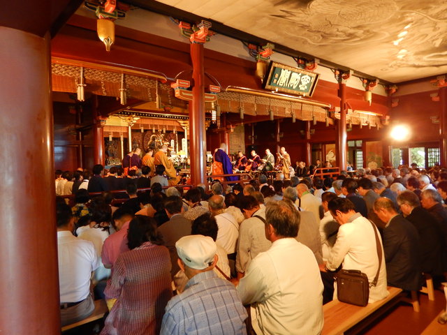 中禅寺 観音講・地蔵流し が行われます